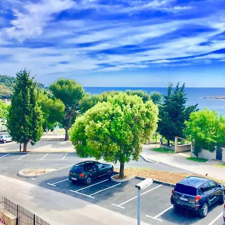 Loky - Sunny House 150m From Sea With Pool Banjole