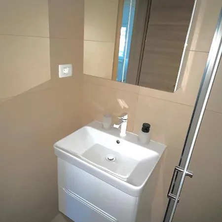 Apartmán Loky - Sunny House 150m From Sea With Pool *