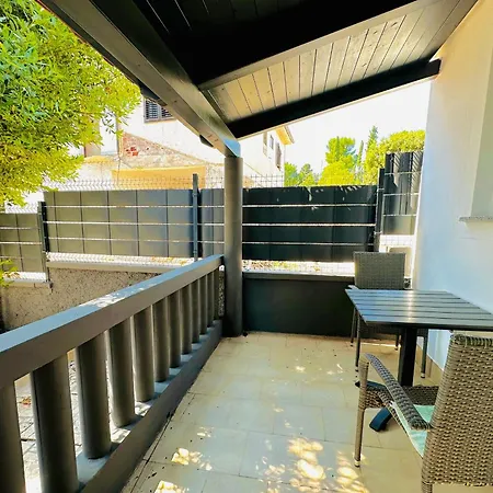 Loky - Sunny House 150m From Sea With Pool Apartment Banjole