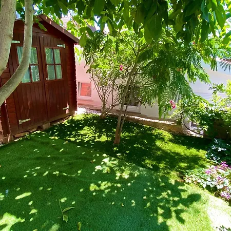 Loky - Sunny House 150m From Sea With Pool