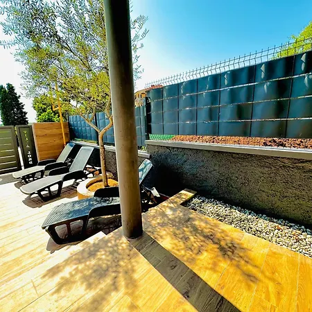 Loky - Sunny House 150m From Sea With Pool *