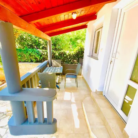 Loky - Sunny House 150m From Sea With Pool Banjole