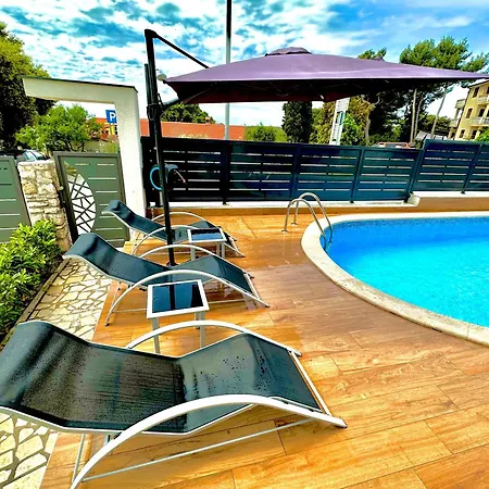 Loky - Sunny House 150m From Sea With Pool Apartment Banjole